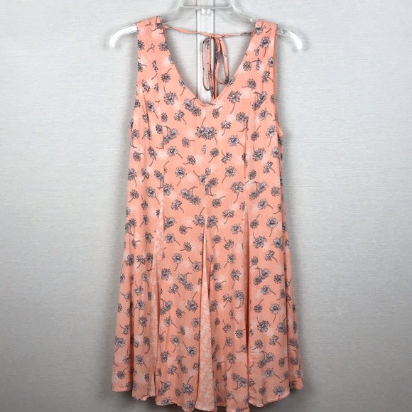 Altar'd State Dresses & Skirts - Altar’d State Peach Daisy Floral Sun Dress Small
